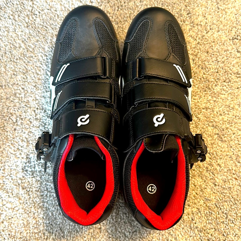 Peloton Shoes Size 42/ 8.5 men’s/ 11 women’s
